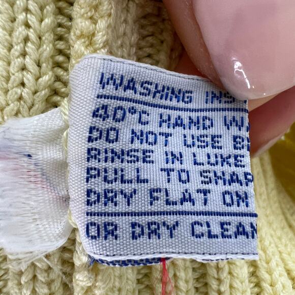 VINTAGE Alan Paine Yellow Sweater Cable Knit Crew Neck Raglan Sleeve Size Large - Picture 10 of 10